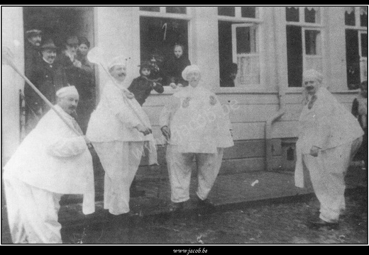 001-Boldjîs Louis Desalm, Clément Massay, Max Bragard et Godefroid Blaise (vers 1910)