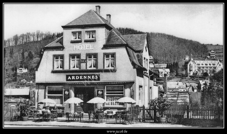 001-Avenue de la gare, hotel des Ardennes.jpg