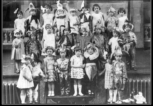 004-Groupe d'enfants (1934)