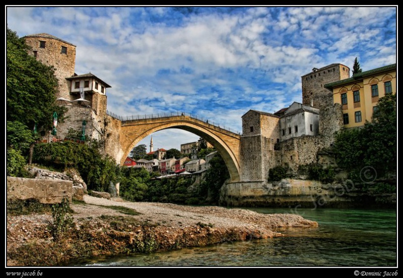 020a-Mostar, stari most.jpg
