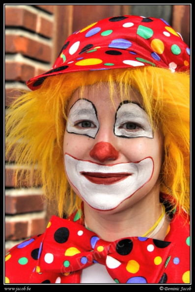 038f-Clownette