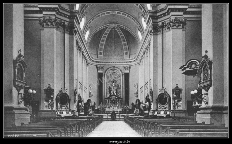 003-Cathédrale, intérieur.jpg