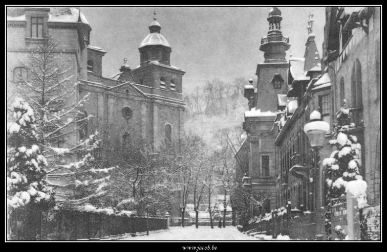 006-Cathédrale, rue Steinbach.jpg