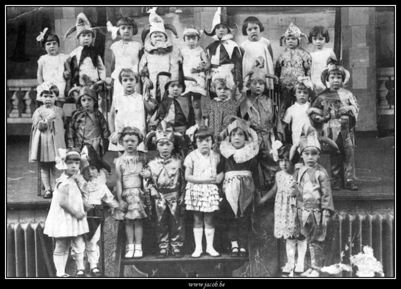 004-Groupe d'enfants (1934)