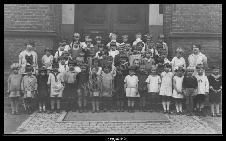 006-Maternelle 1927 ou 28.jpg