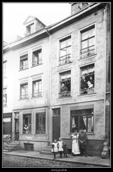 006-Rue devant l'étang.jpg