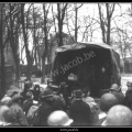 012-Place du Chatelet, Embarquement de civils