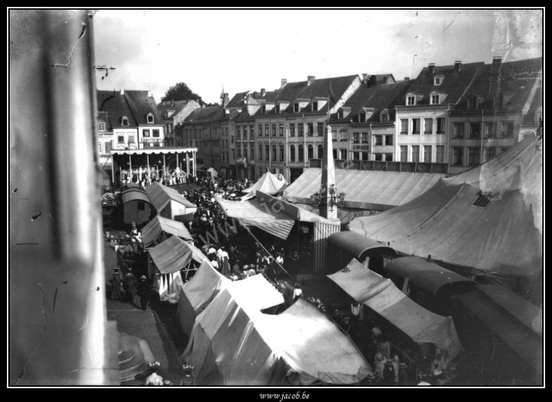 005-Place du marché