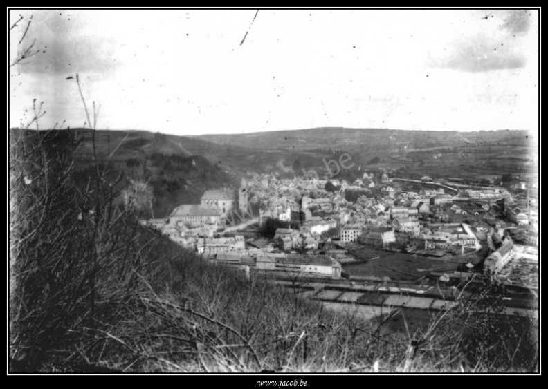 010-Vue de Bernister.jpg