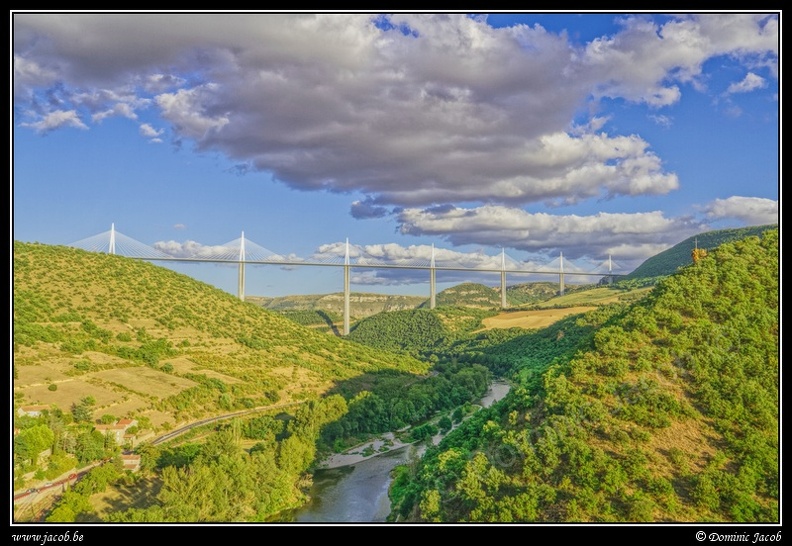 016-Viaduc de Millau.jpg