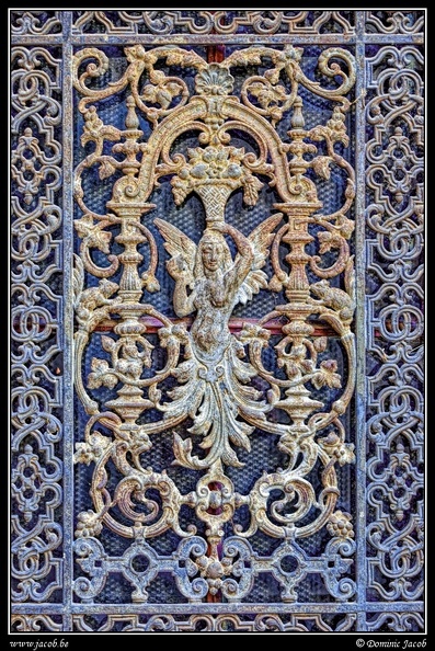 1180-Gravure de porte.jpg