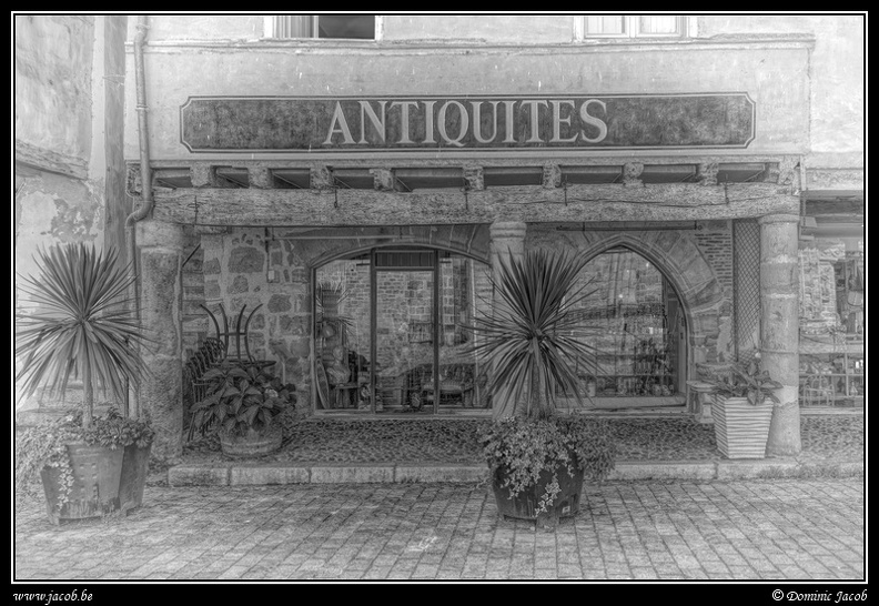 242a-Antiquités.jpg