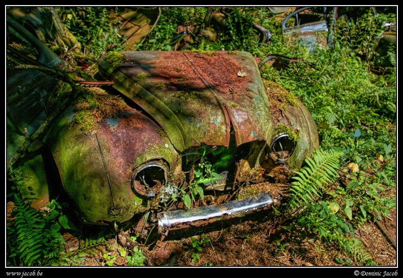 003-Chatillon-Cimetière voiture.jpg