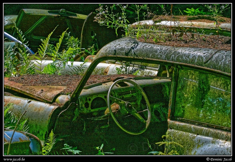 028-Chatillon-Cimetière voiture.jpg