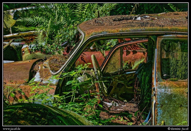 029-Chatillon-Cimetière voiture.jpg