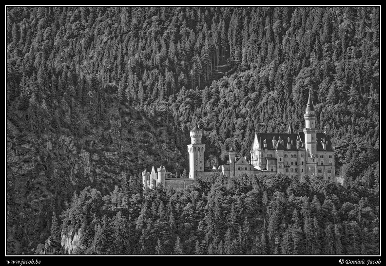 256a-Neuschwanstein.jpg